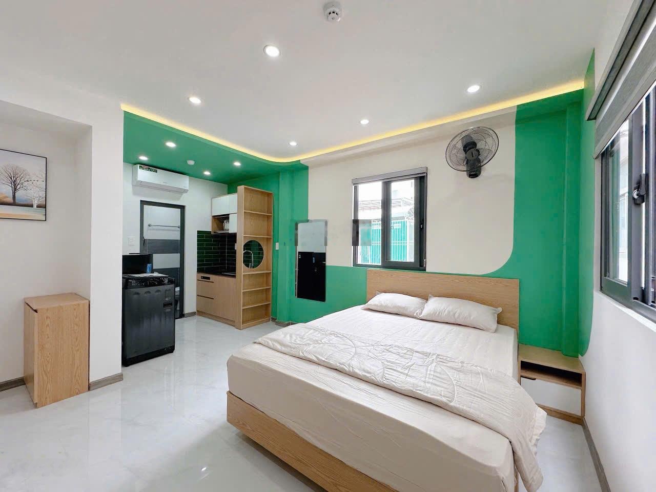 Bán nhà Mặt Tiền Cách Mạng Tháng Tám 4.5x17m 4 tầng Giá 23 tỷ.