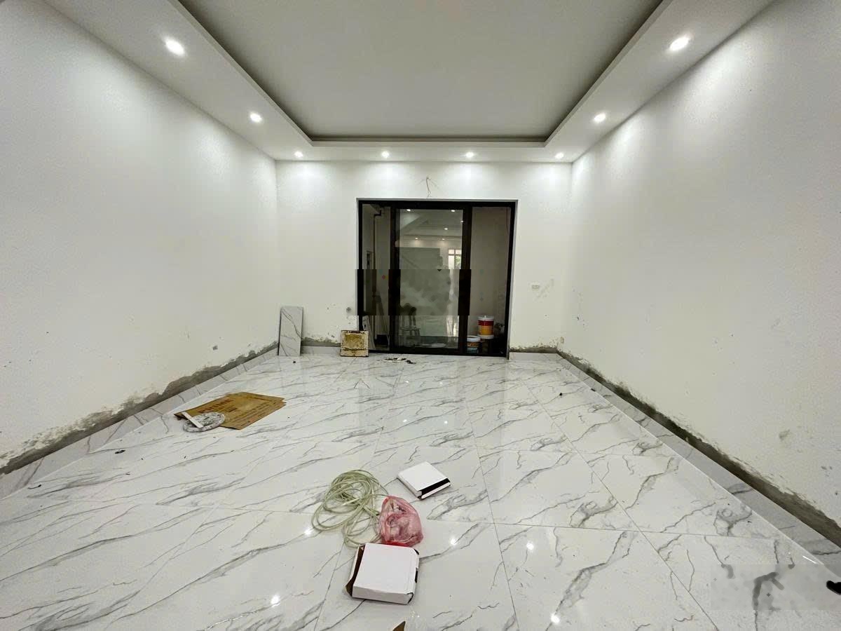 Bán liền kề Văn Khê , Hà Đông, kinh doanh, văn phòng 83m2, 5 tầng, MT 5m, chỉ 20 tỷ