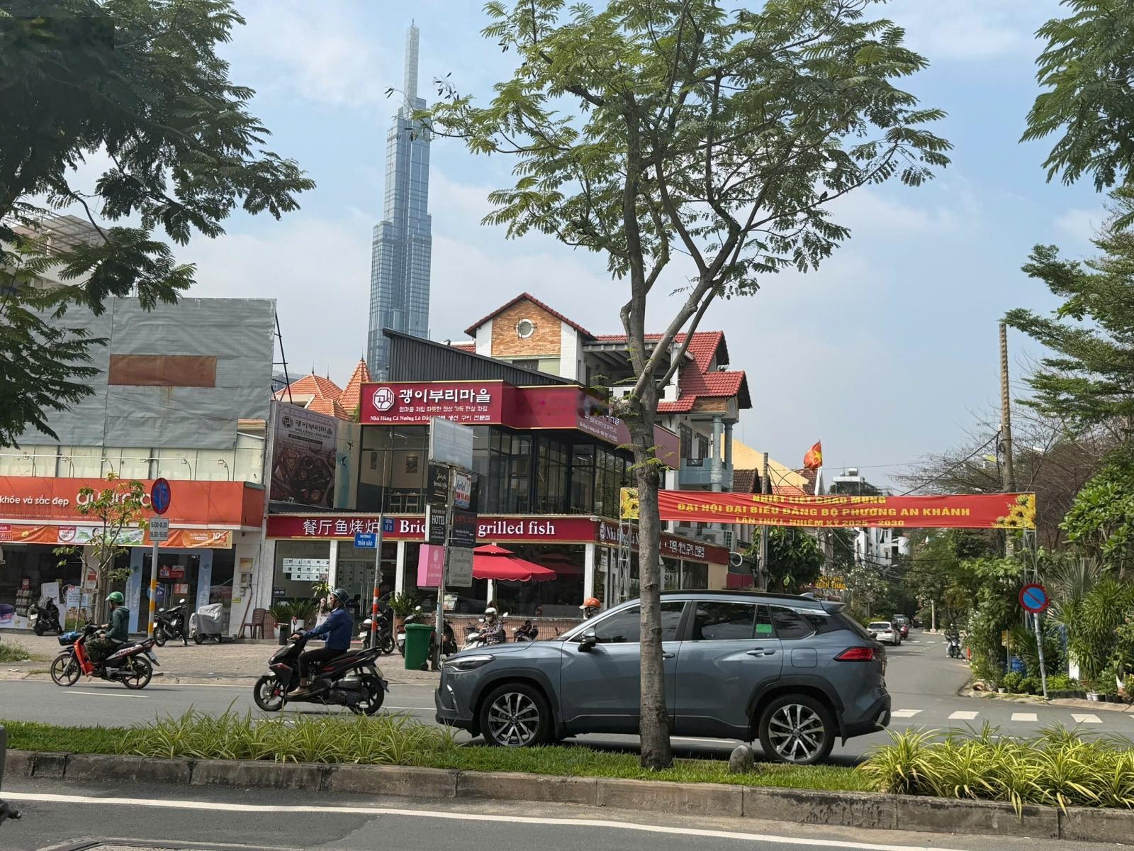 Siêu vị trí! góc 2 mt đường trần não quận 2, (10,5 x 30m) 221m2, hđt 250 triệu/tháng, 110 tỷ