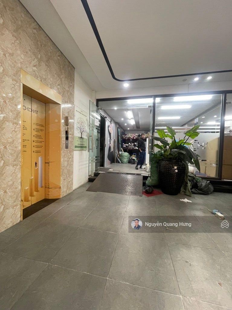 Bán tòa văn phòng Ngọc Thụy 331m2x5 tầng thông sàn, thang máy ô tô tải đỗ, 100m ra mặt đường 40m