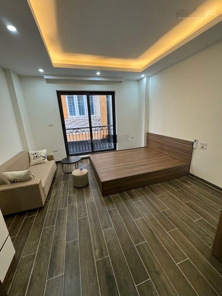 Nhà 5 tầng thang máy xây mới, full nội thất, sẵn khai thác dòng tiền, ở ngay