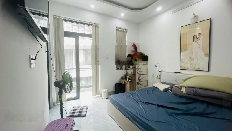 "Hot" nhà đẹp 60m2, hẻm xe hơi, gần Hàng Xanh