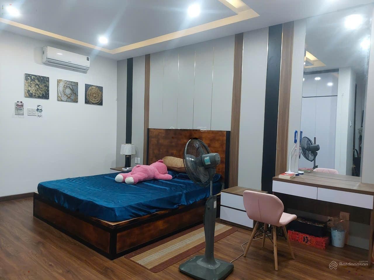 Bán căn góc biệt thự hà quang 2 ôm góc 24m mặt tiền phước hải nha trang