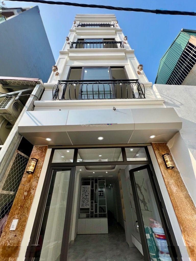 Bát khối. chỉ 6 tỷ hơn. nhà 5 tầng. dt 32m. bát khối long biên. bán nhà 5 tầng. cạnh nhà văn hóa .