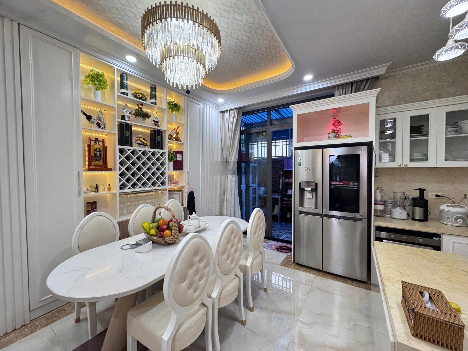 Cần bán gấp nhà phố Lavila Kiến Á 5x17.6 3 lầu 4pn 4wc đầy đủ nội thất SH giá 14tỷ TL thật 100%