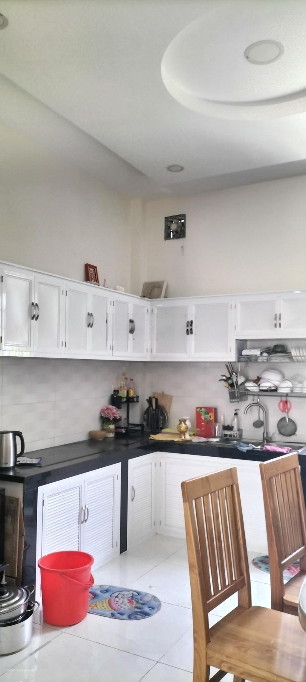 NHÀ ĐẸP ĐƯỜNG THÔNG- 4PN, 4WC, 57m2, giá thỏa thuận tại Bưng Ông Thoàn, Q9, HCM