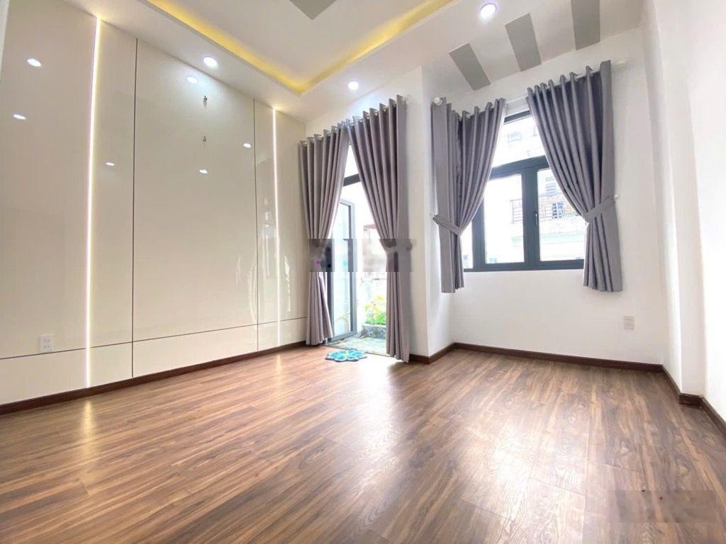 Bán nhà riêng tại Phạm Văn Chiêu, 6,99 tỷ, 50m2, 4PN, 3WC, 4 tầng, ô tô đỗ cửa