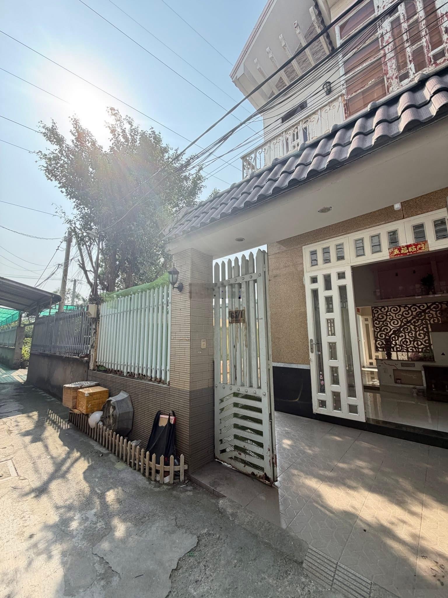 Nhà 1lầu sổ CN 82m2, Thạnh Lộc 14 sát Ngã Tư Ga, gần gò vấp, 8*10,5m hoàn công đủ, 4,55tỷ TL