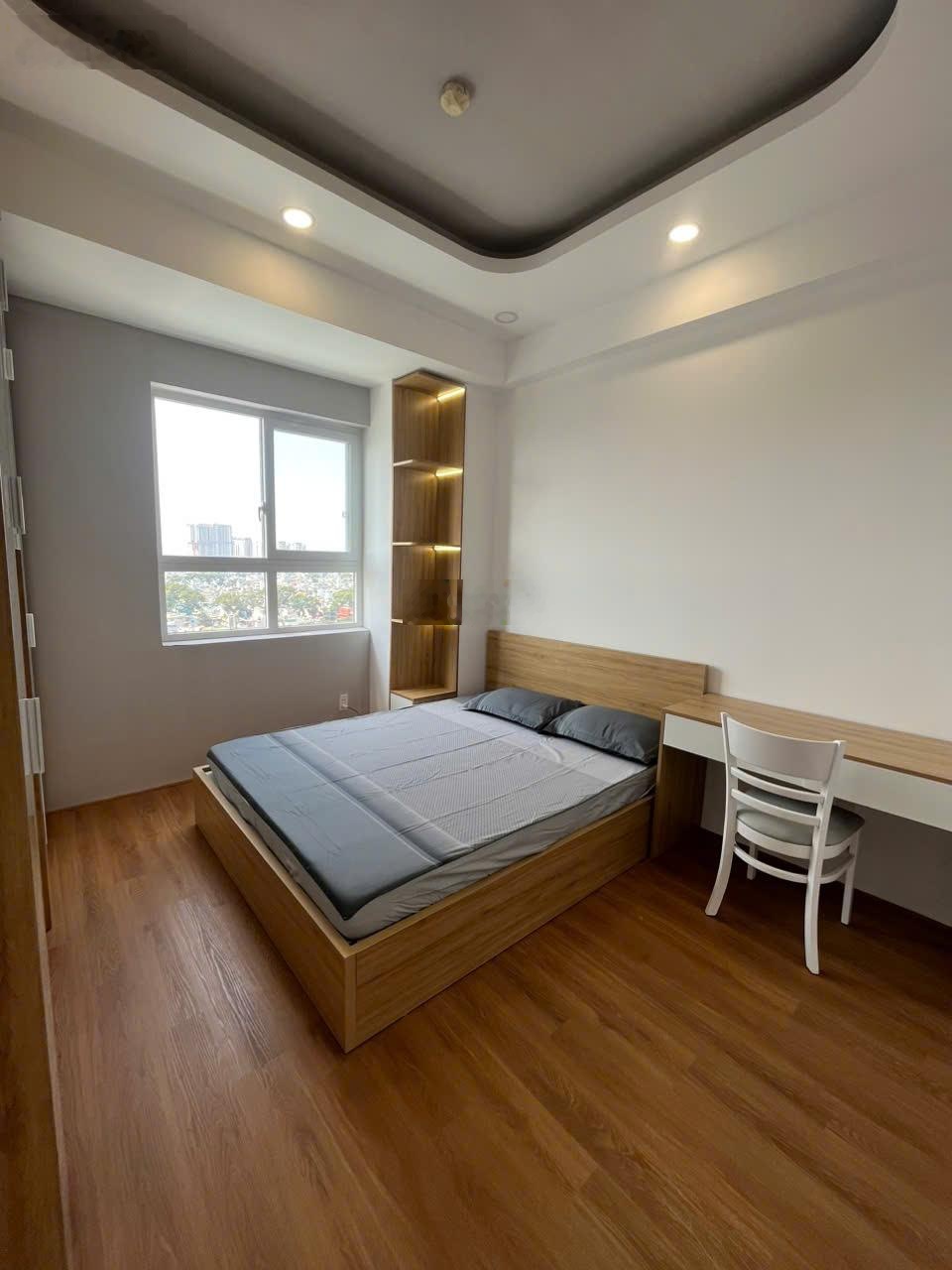 (Chính chủ )Bán gấp căn hộ Ngô Gia Tự 61m2 (2PN/2WC) - Nhà đẹp, nội thất xịn, chỉ 3.8 tỷ