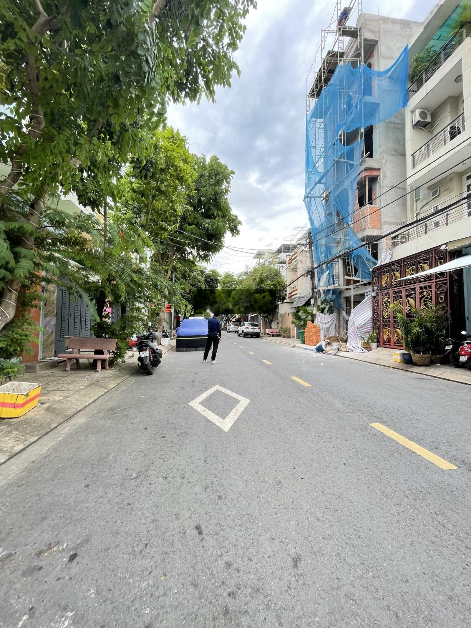 Bán nhà mặt phố ở Lê Sao, Tân Phú, 18 tỷ, 7,8x20m cấp 4 giá tốt