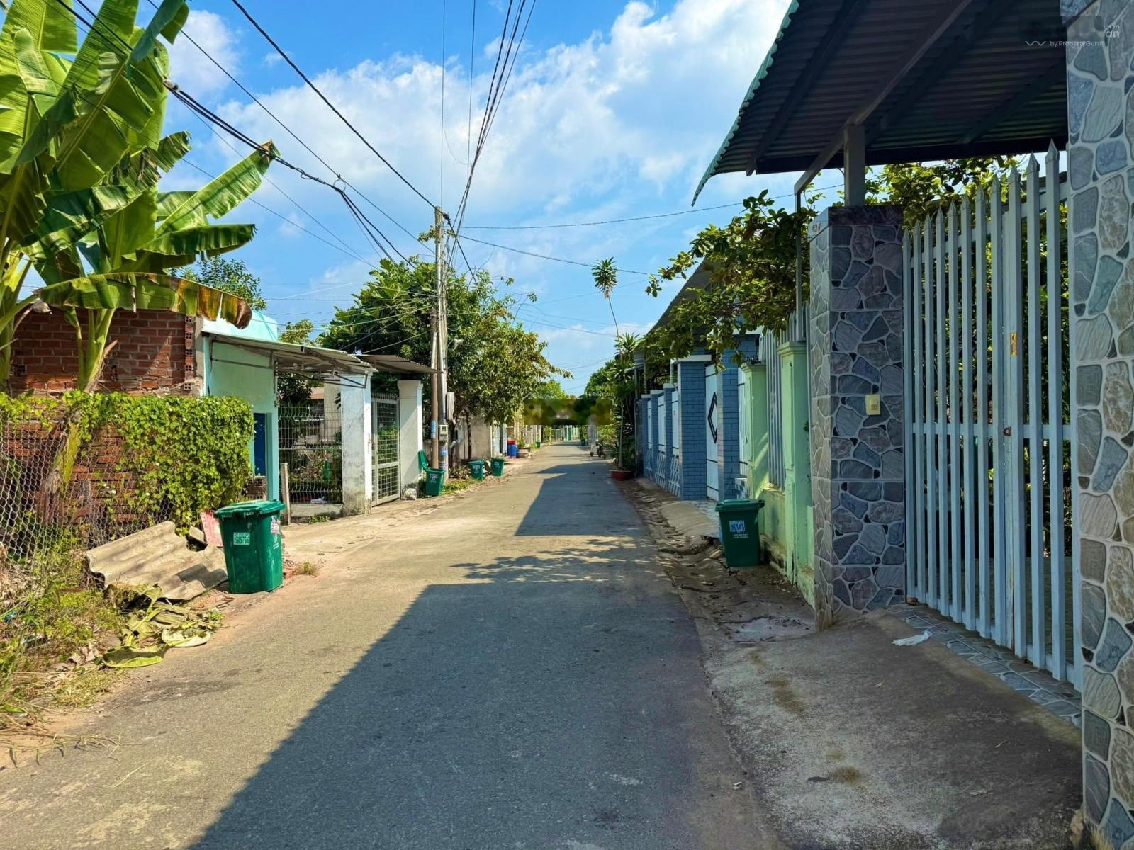 Bán căn nhà cấp 4 ngay chợ Bà Tô- Xã Hồ Tràm thị trấn Phước Bửu