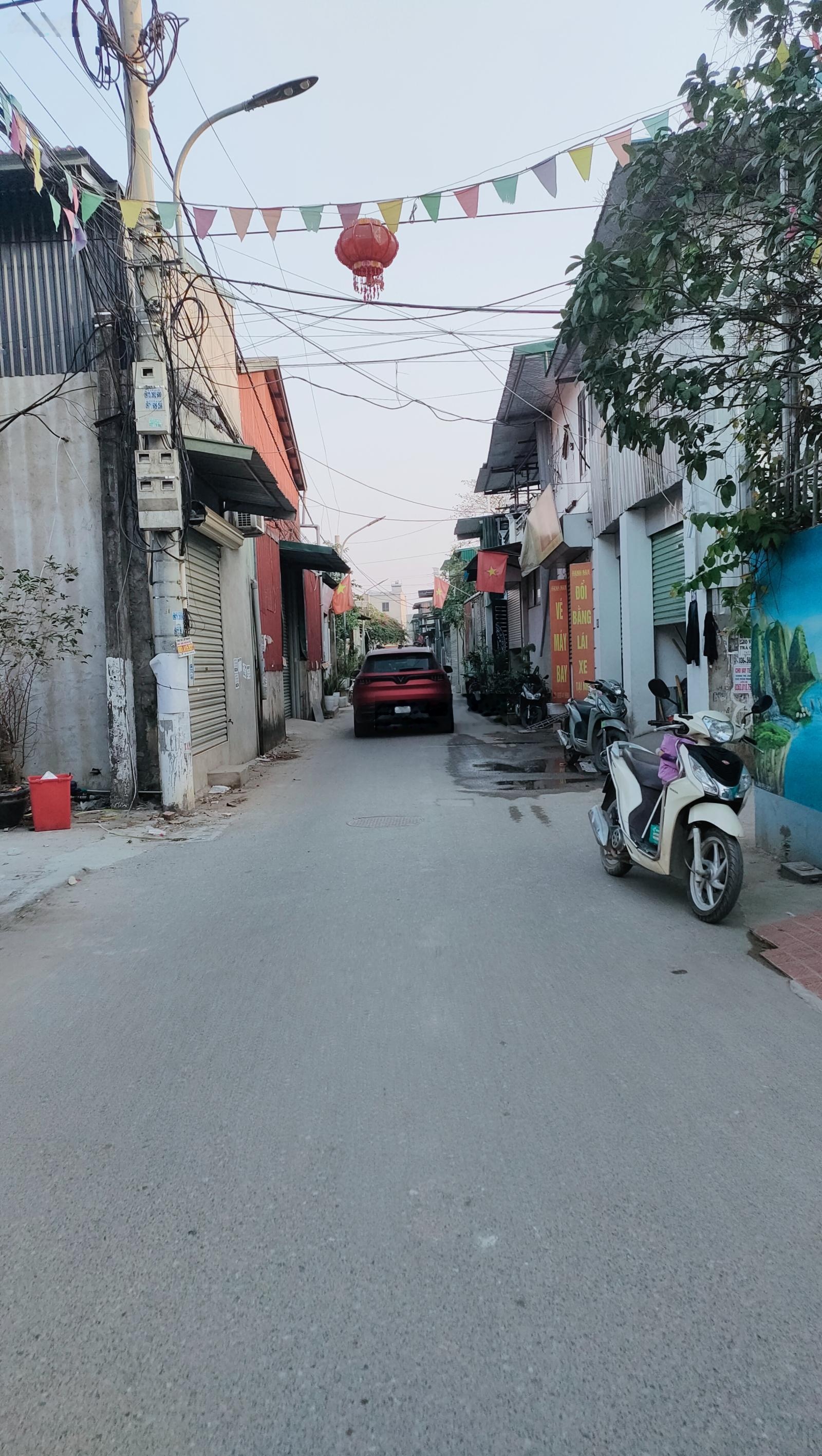 Ai có nhu cầu nhà ở tết alo e. 40m² nhà cấp 4 đất kẹt trong đê Đông La xã An Khánh Hoài Đức Hà Nội