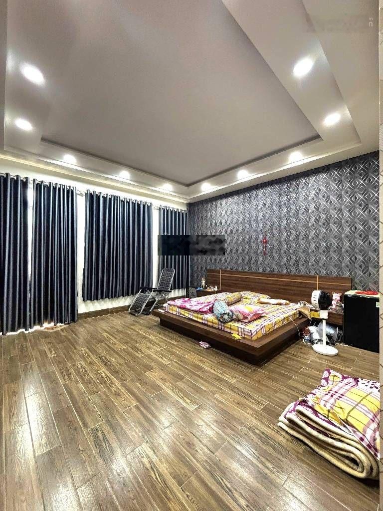 Nhà đẹp đón tết - 5,7x17m - hẻn xe hơi thông lê cơ - võ văn kiệt- câchs aeon mall 10p - ở liền