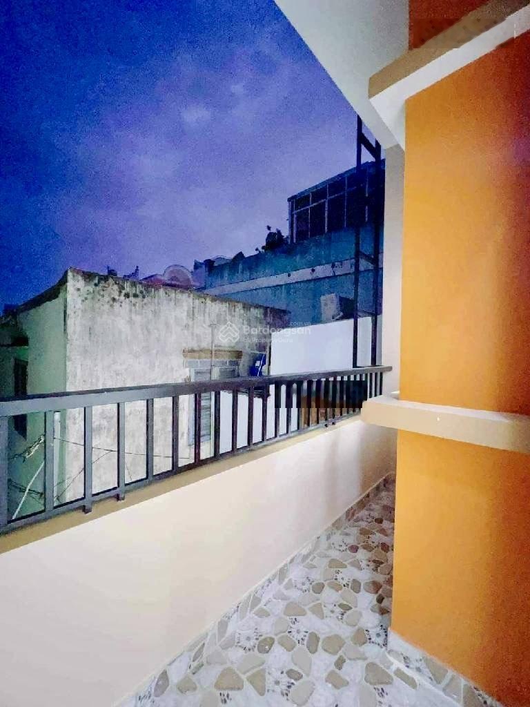 Bán nhà hoài thanh, quận 8 - hẻm ô tô sát mặt tiền - nhà mới đẹp 27m2 - nhỉnh 3 tỷ