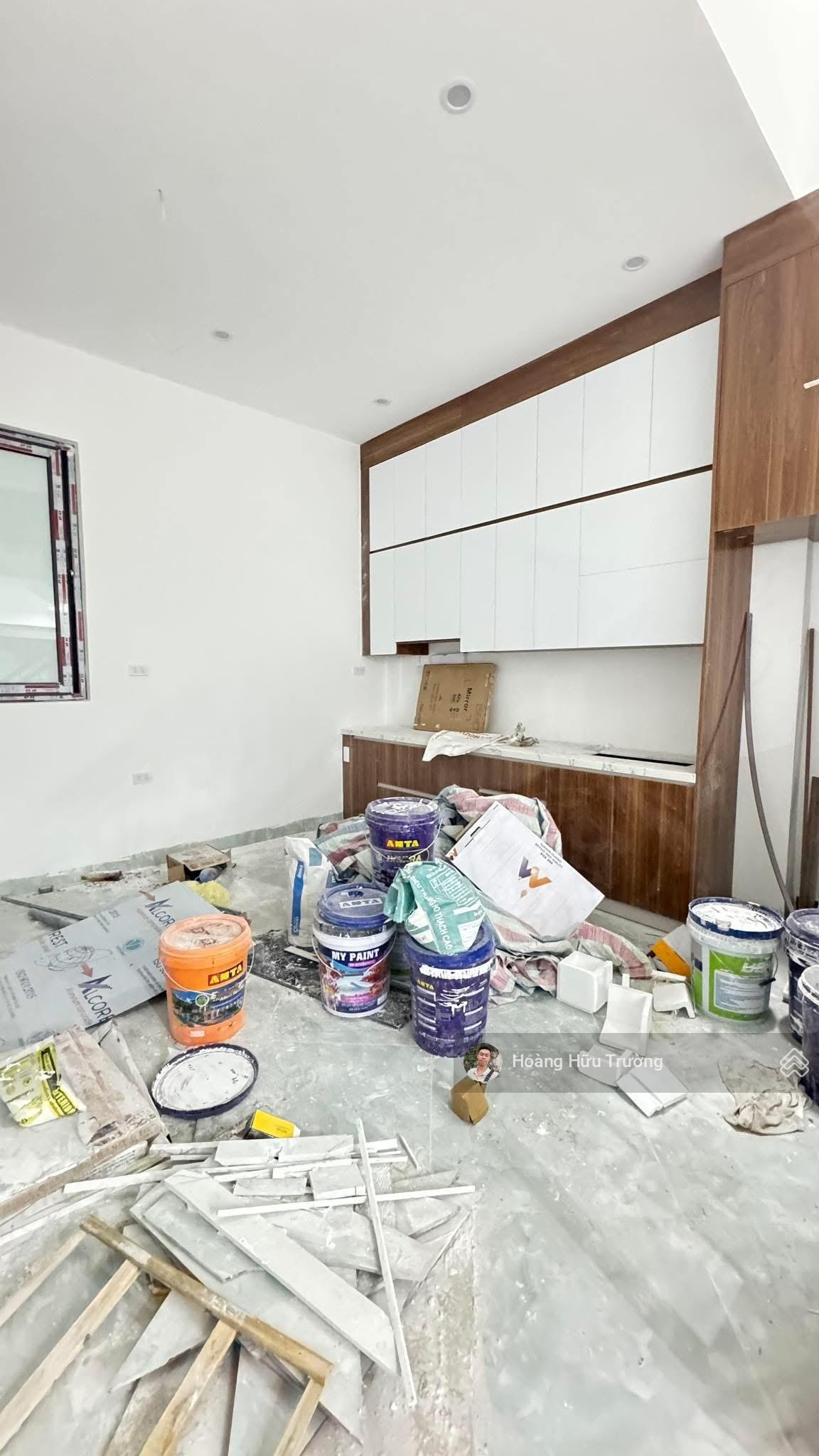 Bán nhà Nguyễn Ngọc Vũ - Hoàng Ngân DT 40m2 6 tầng - 10m ô tô - Nhà mới ở ngay!!!