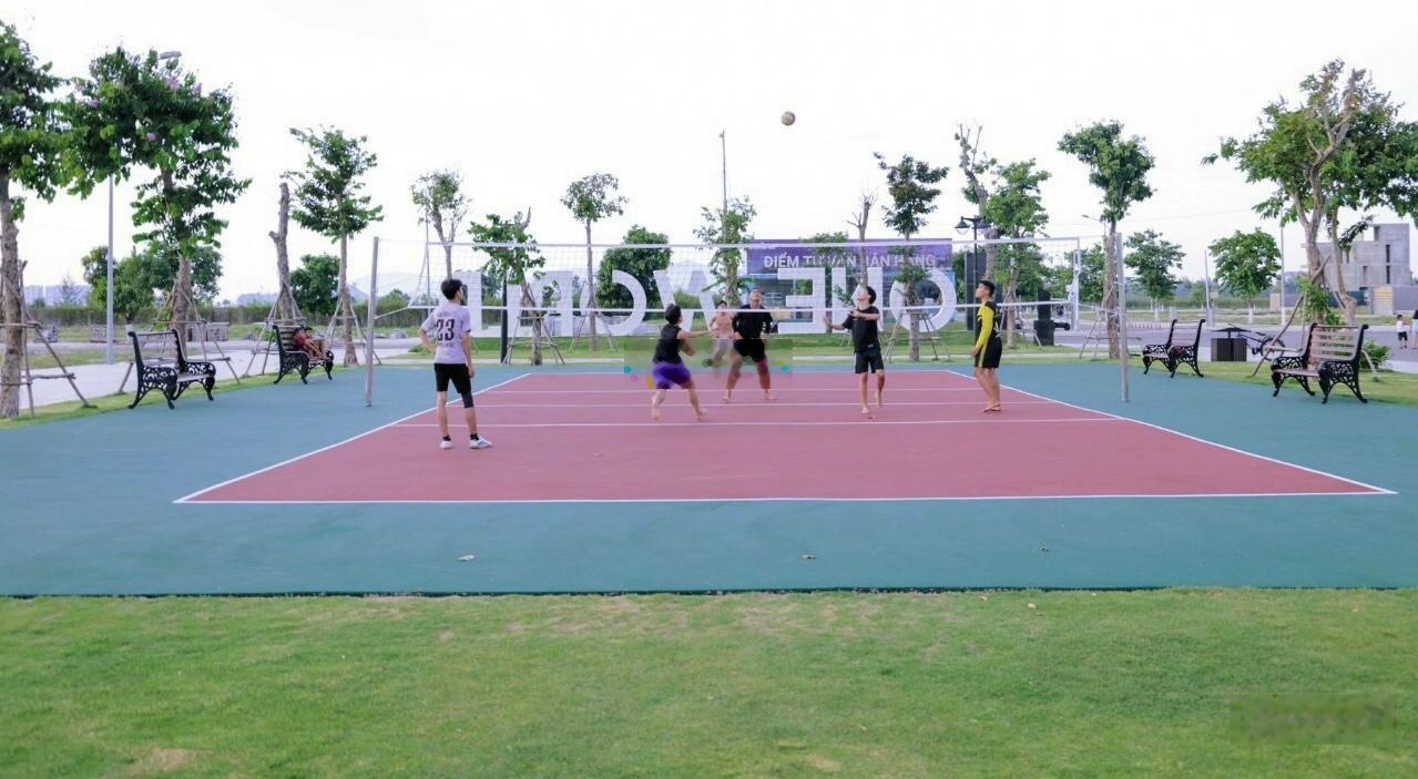 chính chủ,bán rẻ lô kề góc khu biệt thự One World đường 21m ,sổ hồng sẵn,sát khu biệt thự Victoria