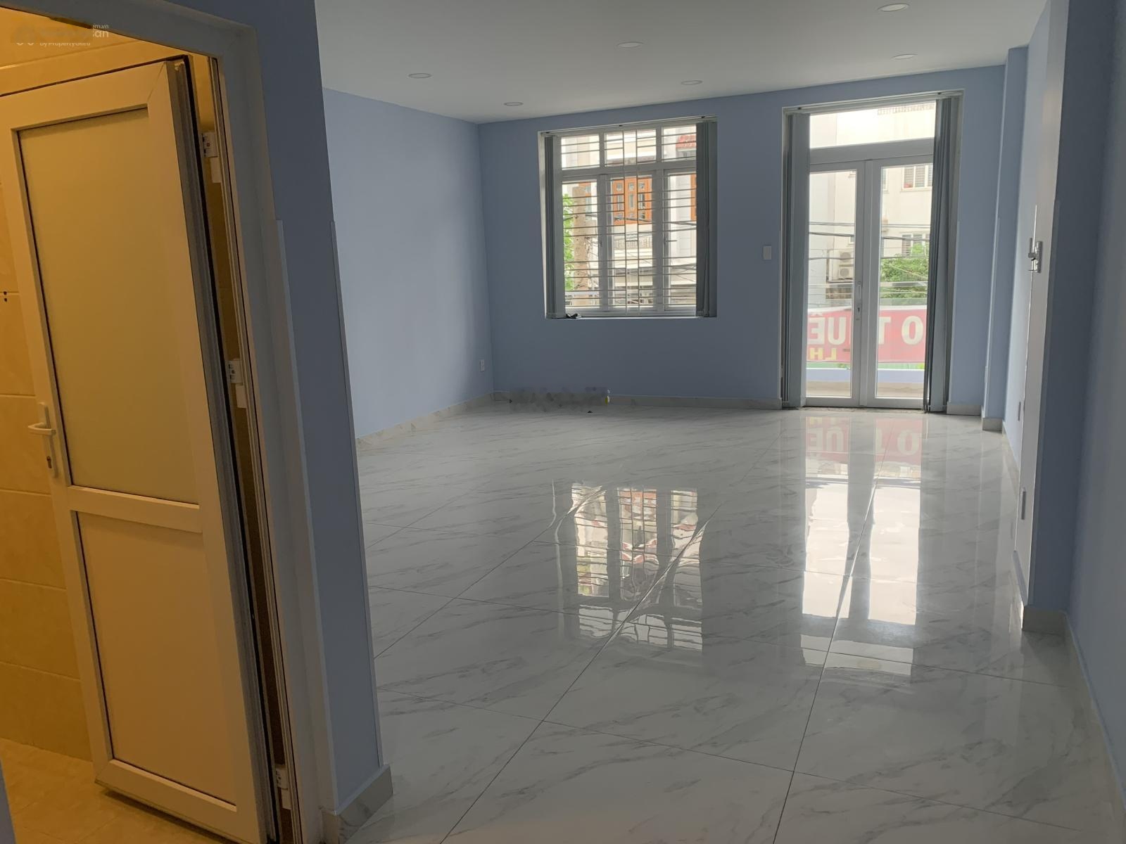 Cho thuê nhà khu TRUNG SƠN: 5x20m, trệt, 3 lầu, mới sơn, nội thất cơ bản. 26 triệu/tháng