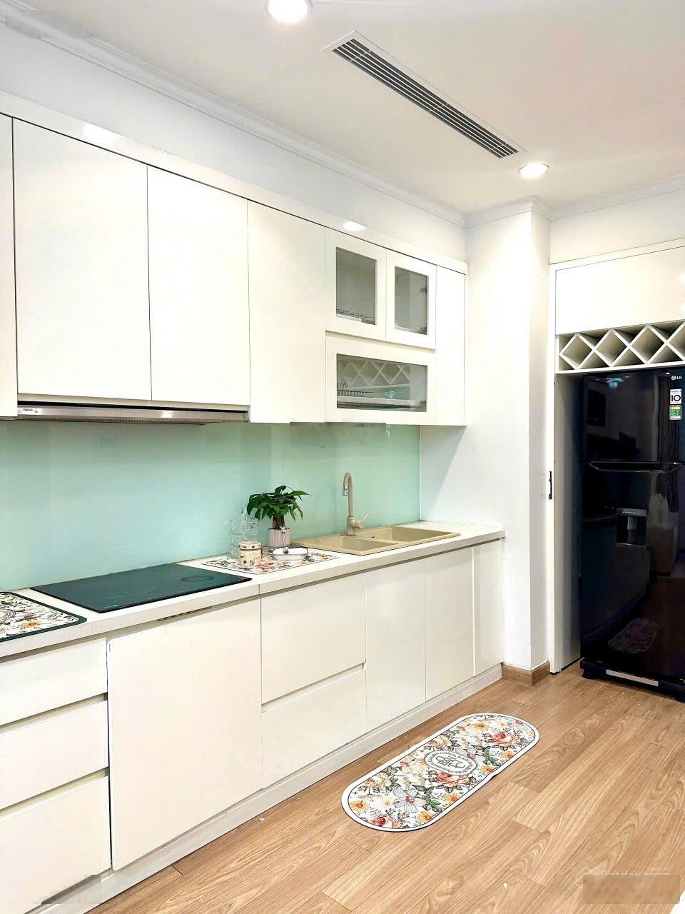 CẦN TIỀN BÁN GẤP căn 3PN 2WC tòa Park Hill - giá chỉ 11,7 tỷ thôi ạ. Lh 0914390388