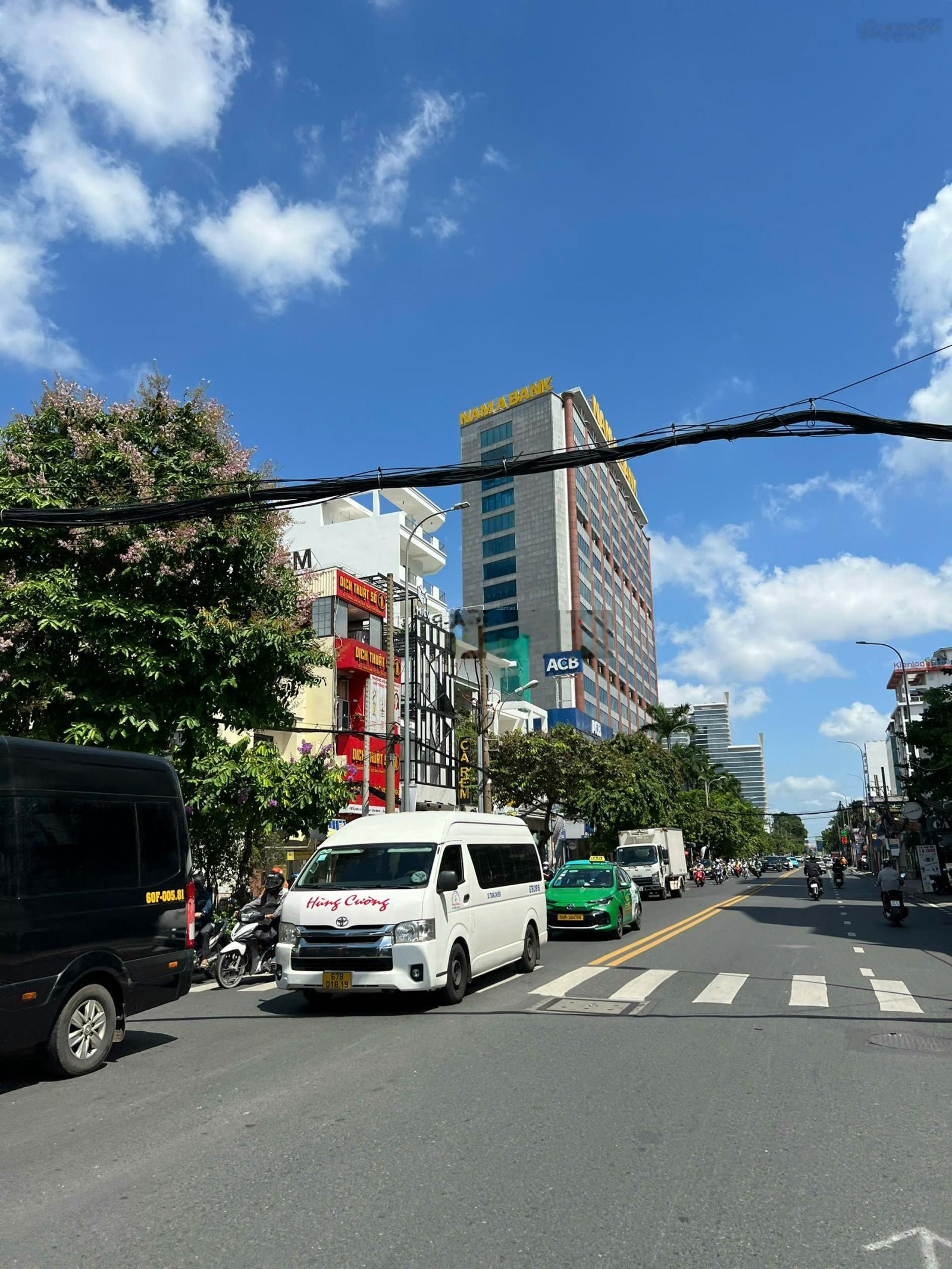 Bán Nhà MT Trần Đình Xu, Q1 - 15x20m - CN 320m - HĐ 100tr/th - Giá Chỉ 85 Tỷ