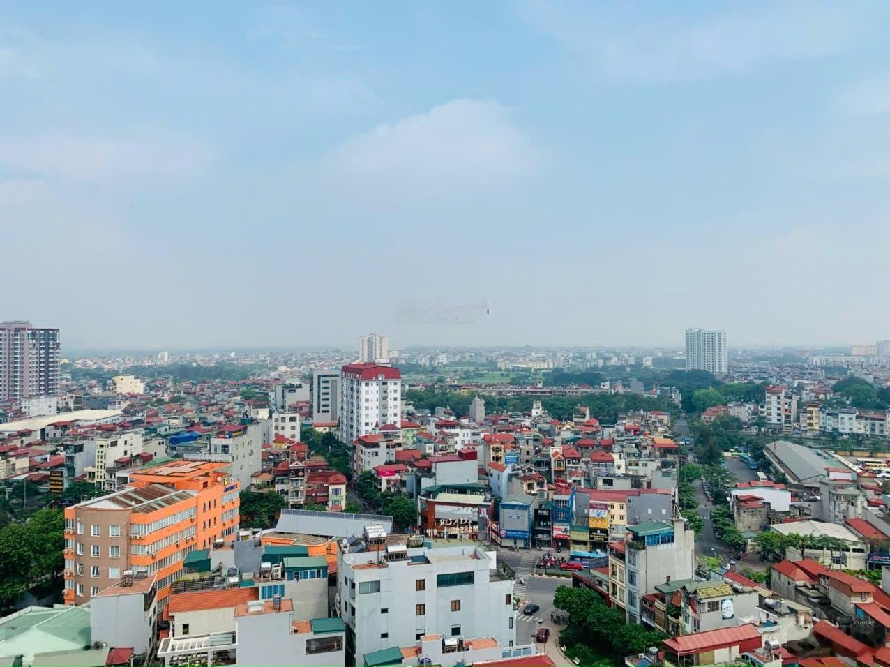 Chính chủ bán căn góc 100m full nội thất mới xịn sò, tầng trung số đẹp không lỗi phong thủy