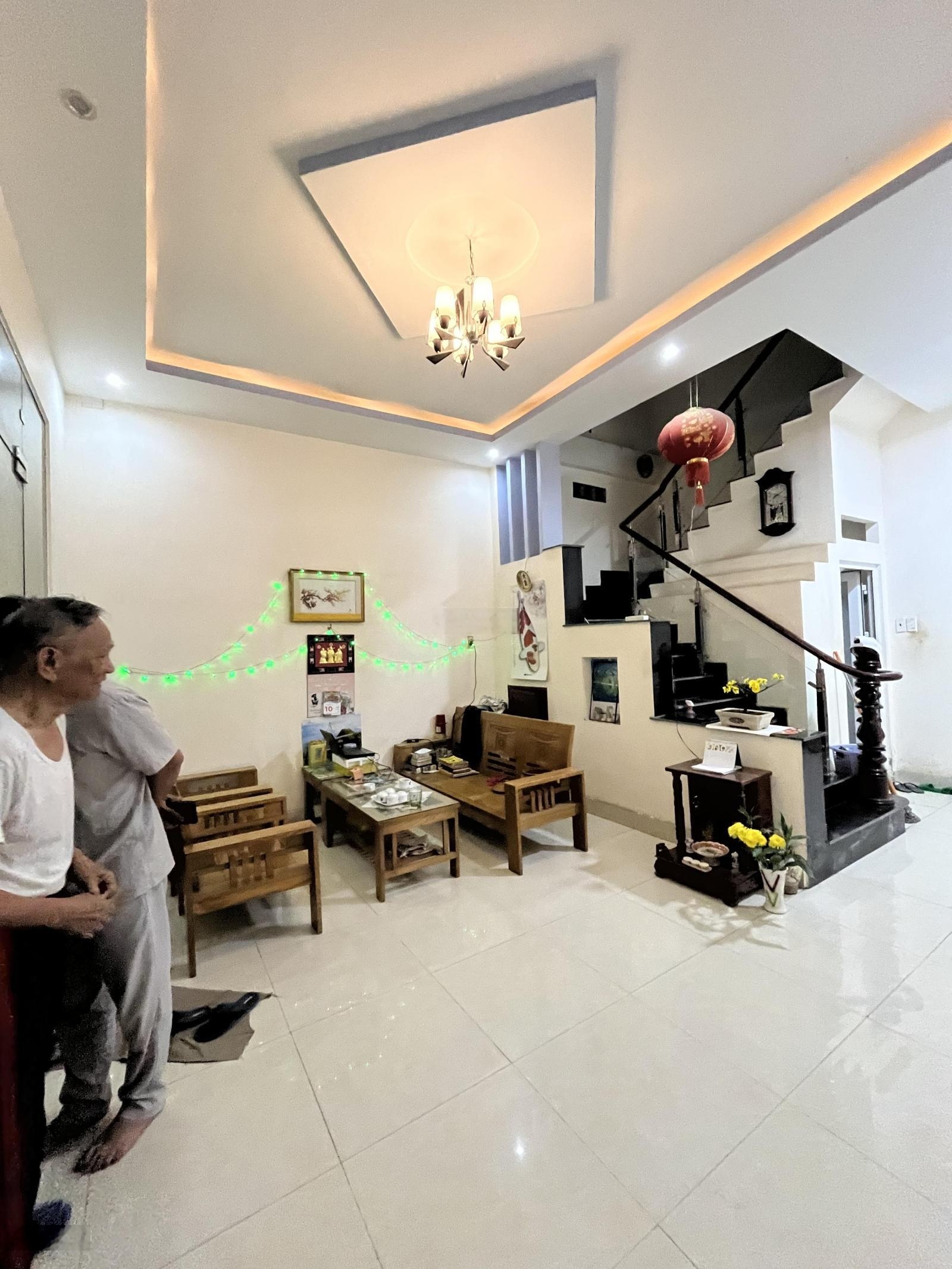 Bán nhà mặt tiền nguyễn văn tạo - 65m 2 tầng - 4,8 tỷ nhà hiếm bán