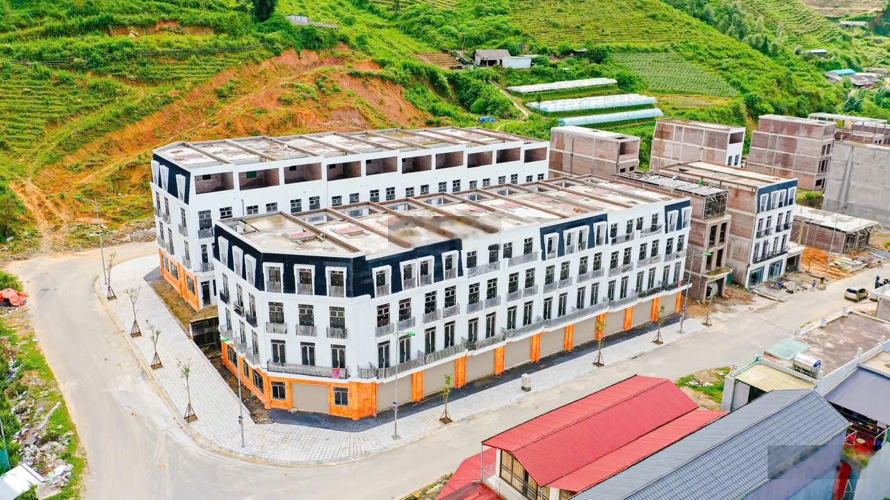 Quỹ căn liền kề, kí trực tiếp CĐT, tại khu trung tâm mới TX. Sapa, phù hợp kinh doanh buôn bán