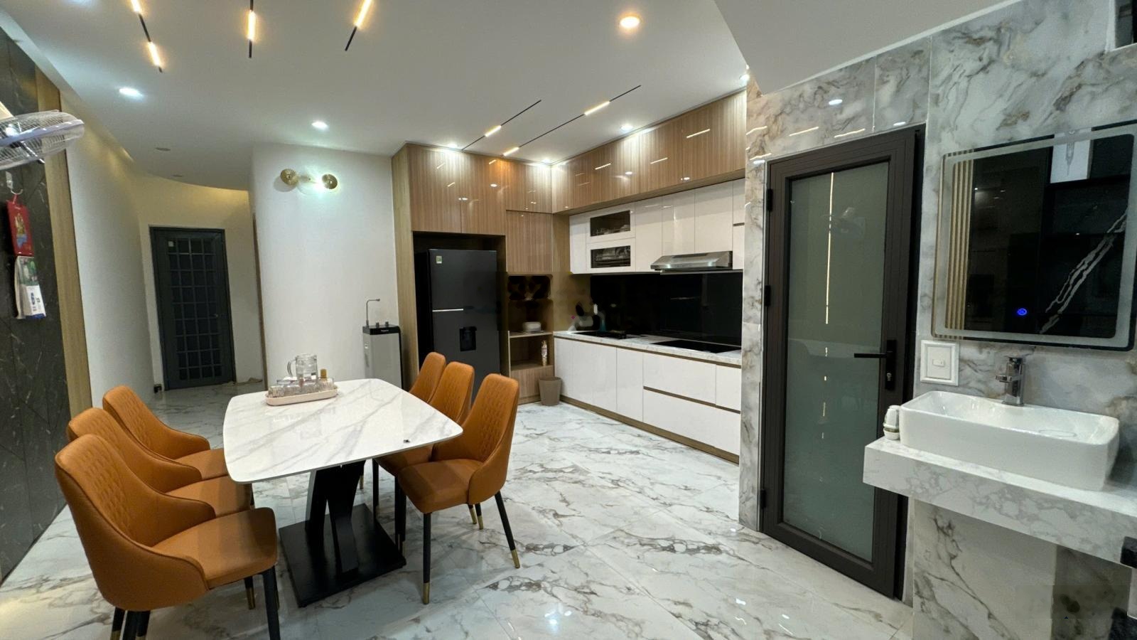 Cho thuê nhà 3 tầng 3PN Khu Hoà Xuân, Cẩm Lệ