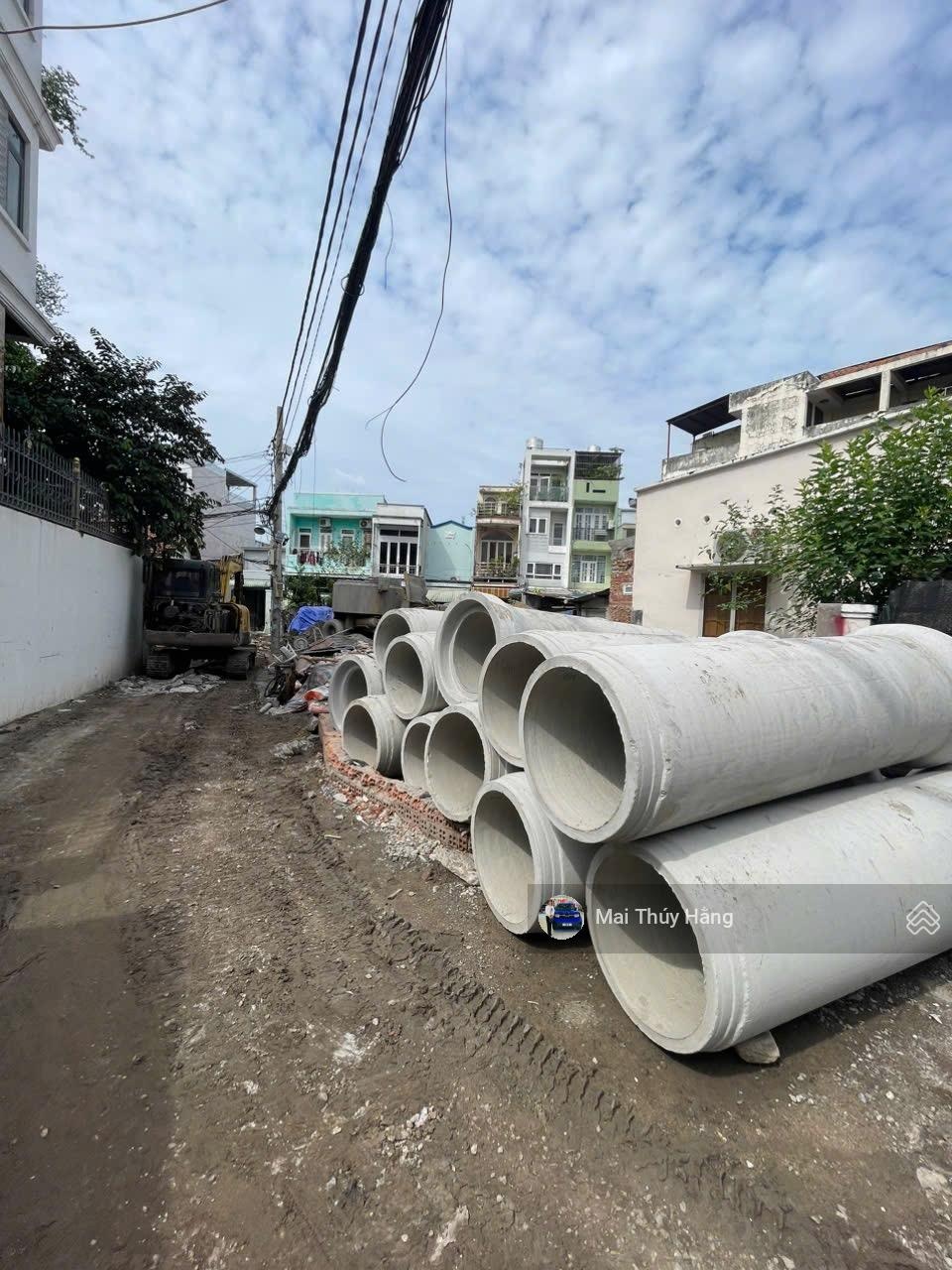 Hàng đầu tư ngay Phạm Văn Đồng - góc 2 mặt tiền không lộ giới, full thổ cư - hẻm xe hơi thông