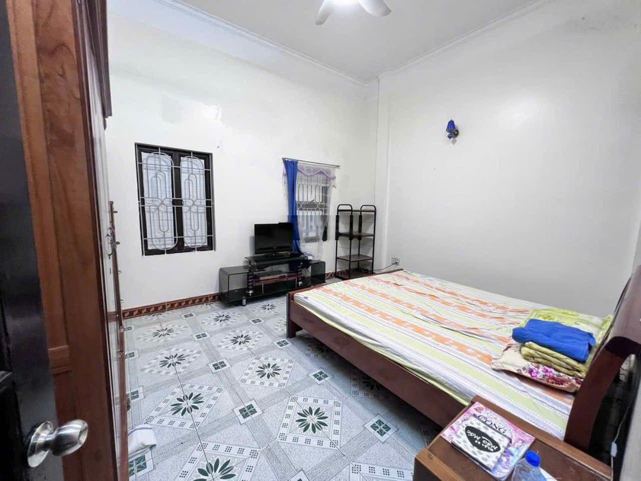 Bán nhà Cầu Diễn 54m2, MT 5.4m phân lô - sân đậu 3 ô tô - ngay đầu Hồ Tùng Mậu - 10 tỷ 500 triệu