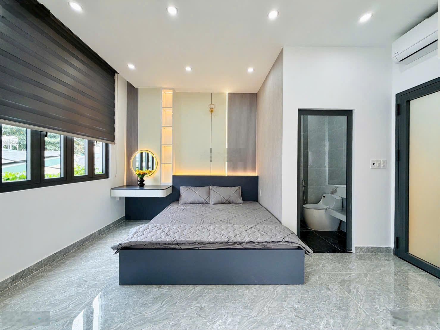 Hiếm!! Phú Nhuận DTSD 70m2, 4 tầng, trước nhà 5m giá chỉ nhỉnh 4 tỷ