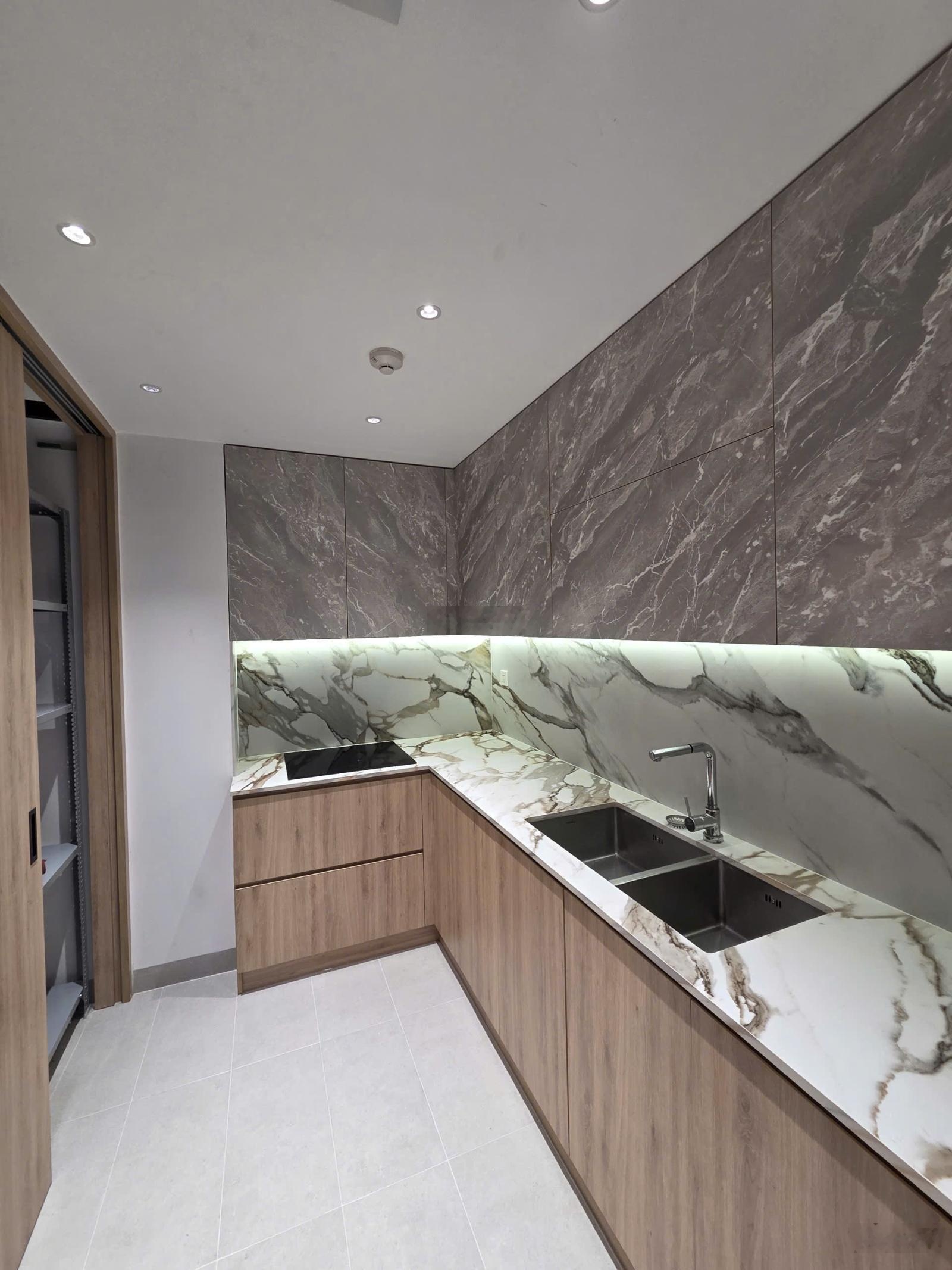 Cho thuê CH Sky Villa Đảo Kim Cương - 4PN - DT 158m2, giá thuê: 158 triệu/tháng - LH: 0934 509 ***