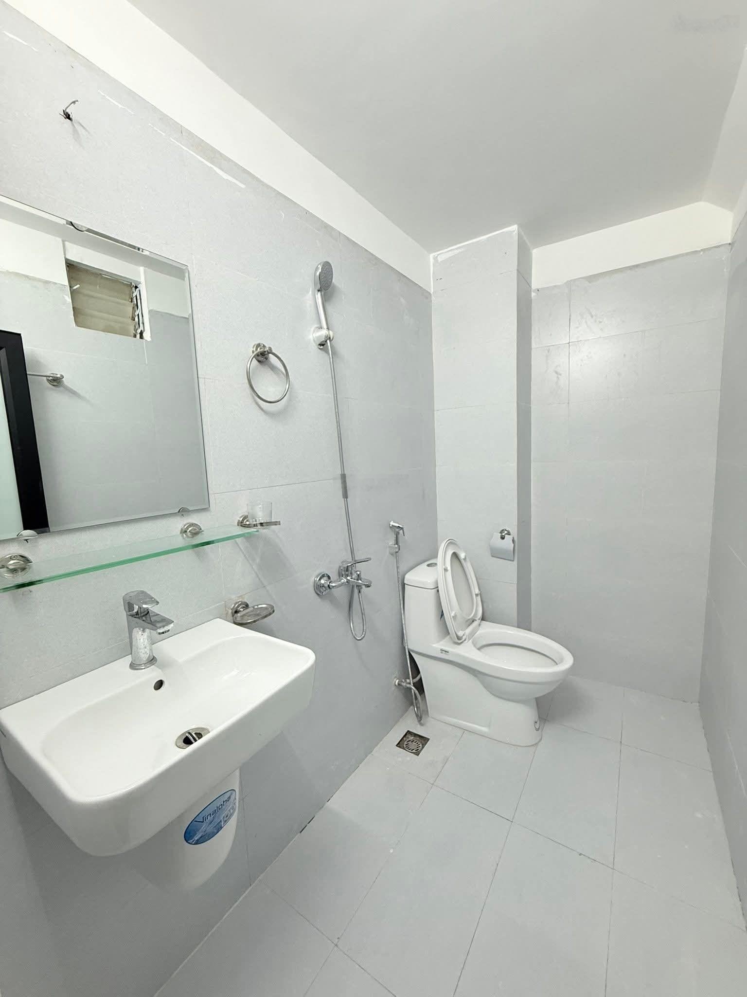 Tập thể tầng một nhà cũ - cực hiếm nhà bán - đầy đủ công năng - sổ riêng vuông đẹp - hiếm rất hiếm