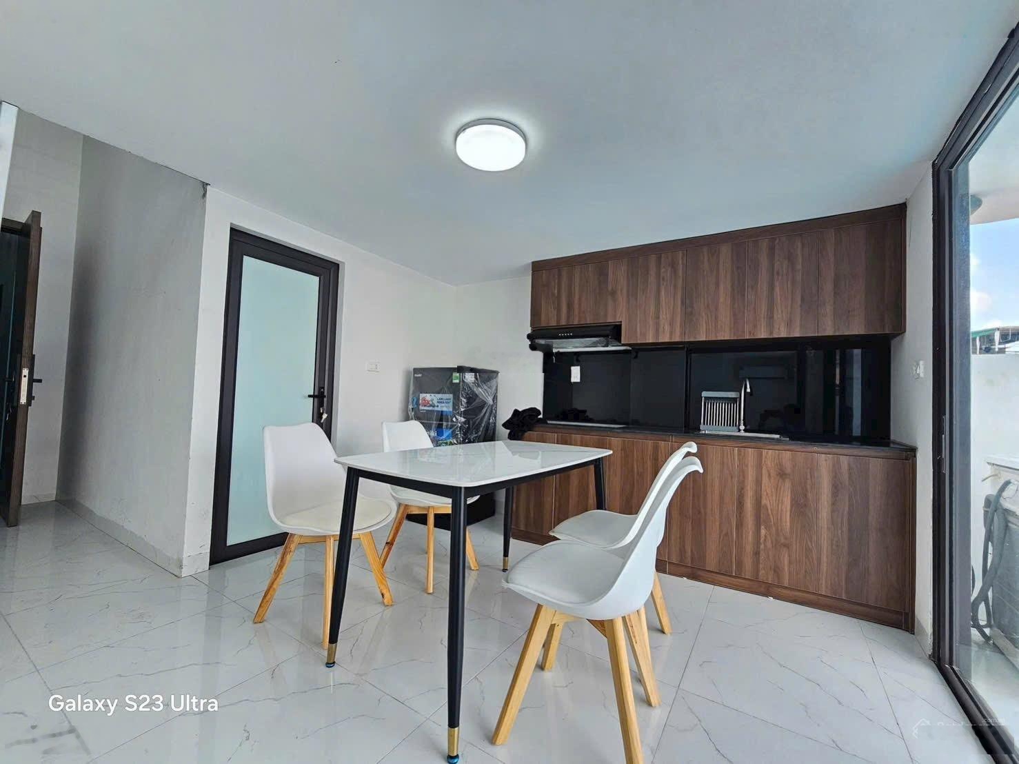 Toà CCMN Trần Quang Diệu 76m2 7 tầng 18 phòng KK rộng, 3 thoáng, PCCC. Dòng tiền 90tr/th