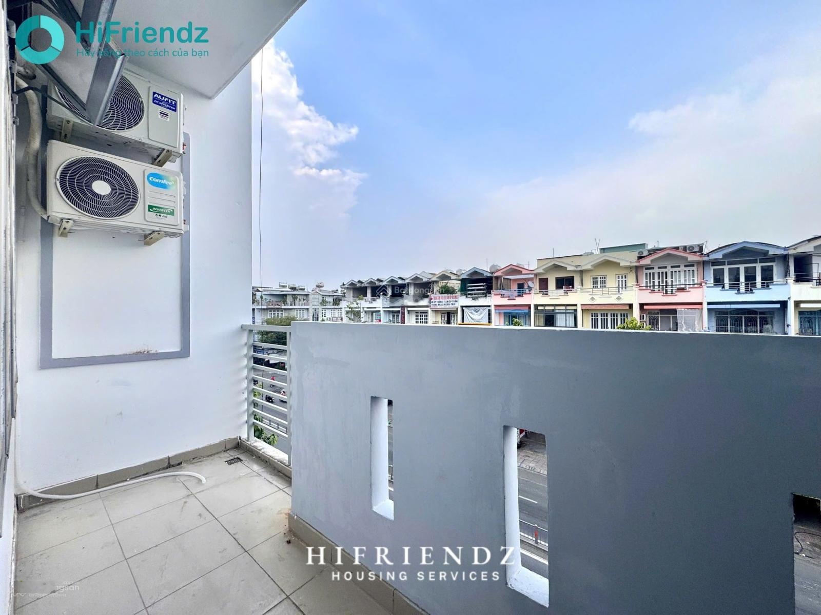 Phòng ban công cửa sổ mặt tiền Tạ Quang Bửu gần cầu Tạ Quang Bửu, bến xe Quận 8