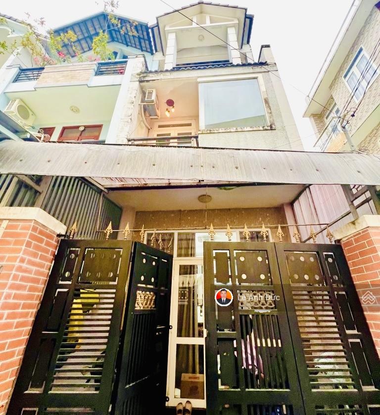 Nhà 3 tầng Bình Trưng Đông, Quận 2 đường 30, Phường Bình Trưng Đông. Diện tích: 4 x 23m = 92m2