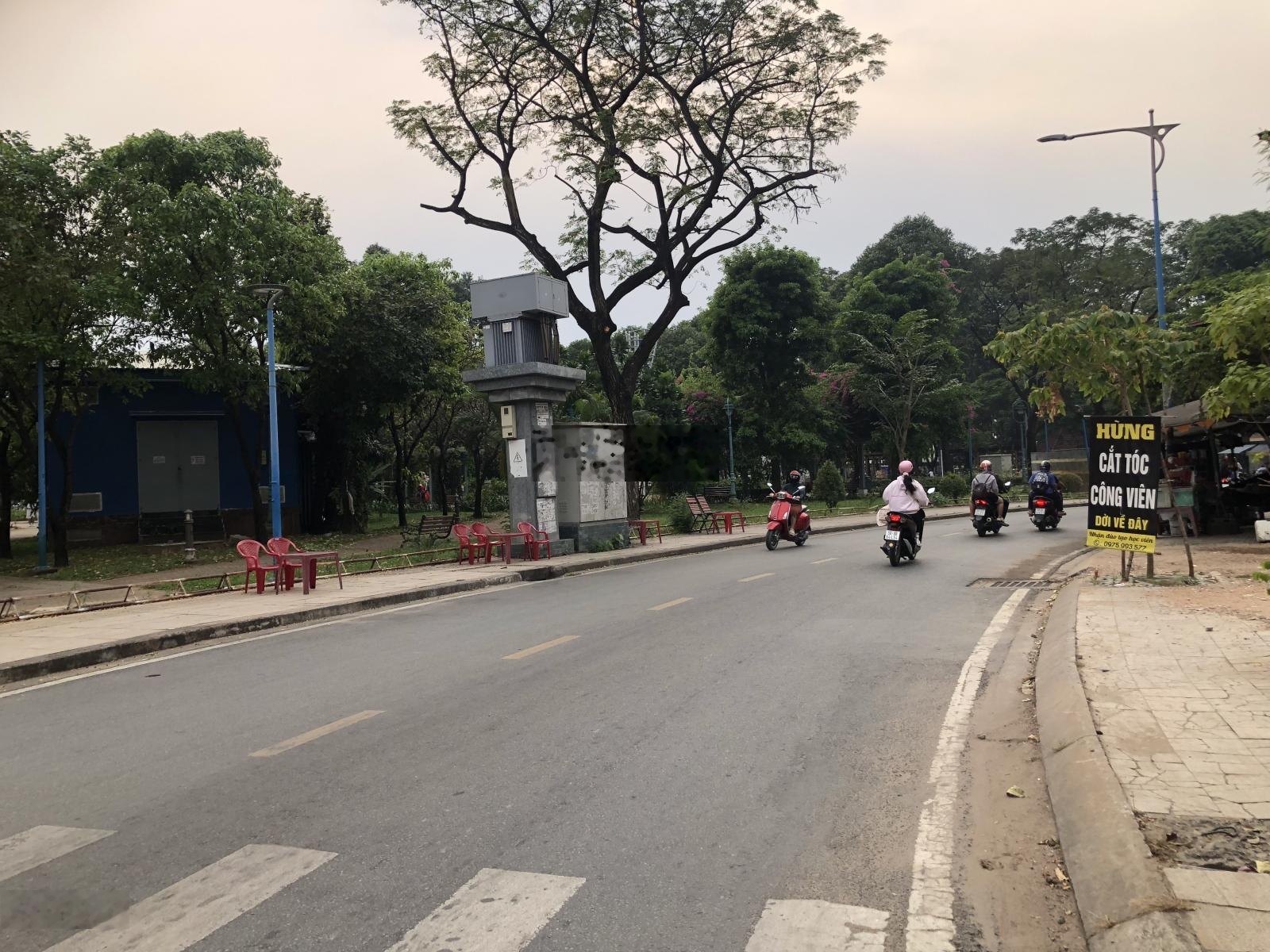 Nhà Quận 6, ngay Công Viên Bình Phú, 3 tầng, 4x16m, mặt tiền đường nhựa 12m, nhỉnh 4 tỷ