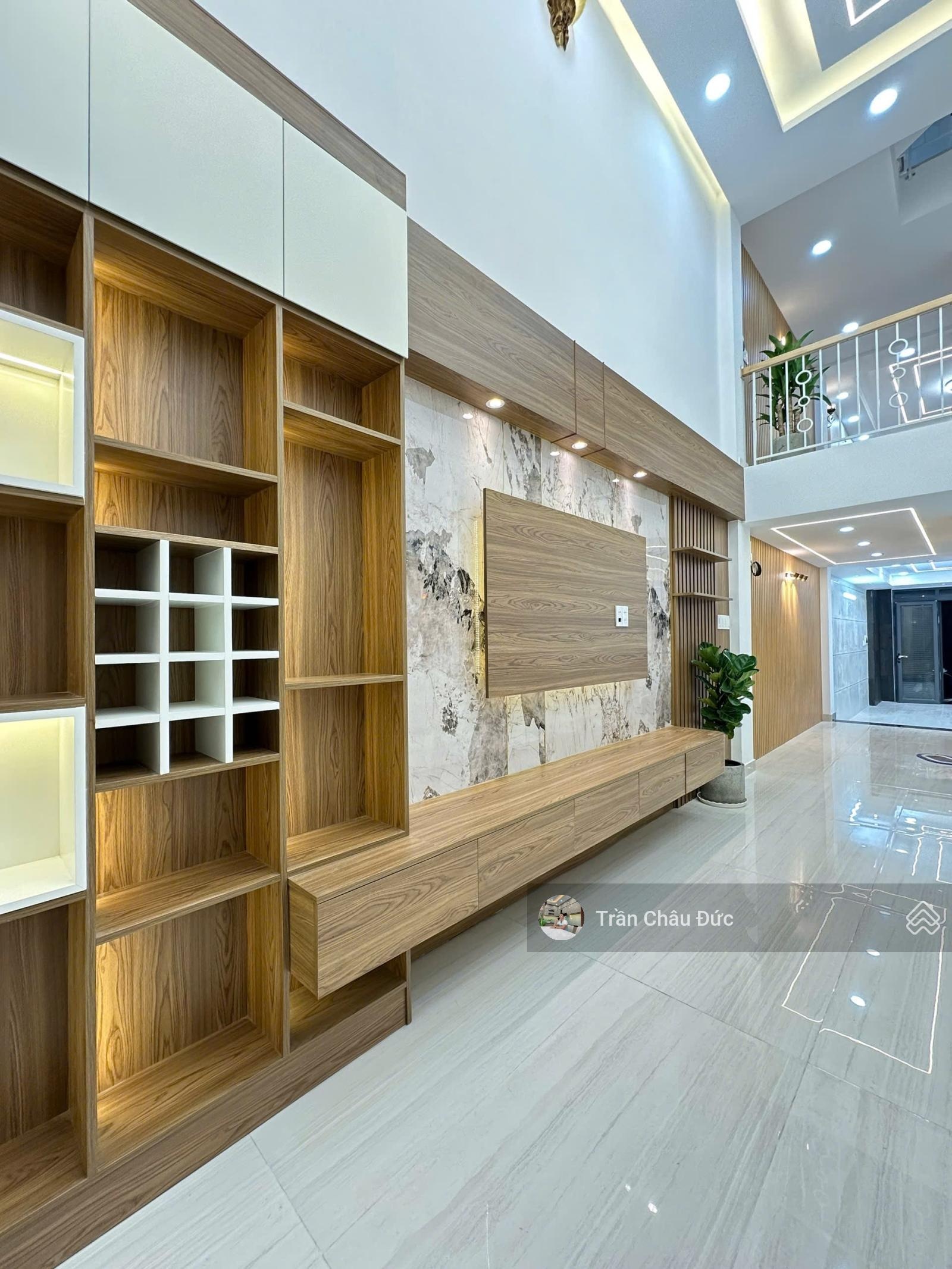 Bán nhà riêng tại Tây Lân, 7,6 tỷ, 72m2, 5PN + 6WC + 5tầng, nhà đầy đủ nội thất, uy tín hàng hiếm