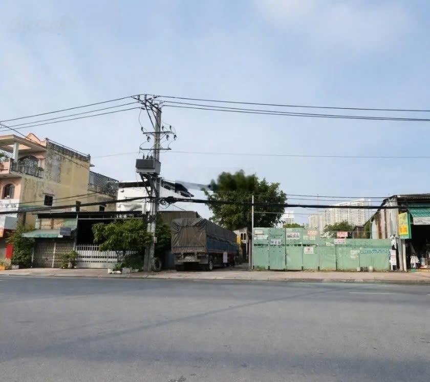 Bán Đất siêu Vị Trí,Quận 7 Khu vực Xây Hầm 8 Tầng,HĐT 100triệu/th;(11x63)giá;170tỷ thương lượng