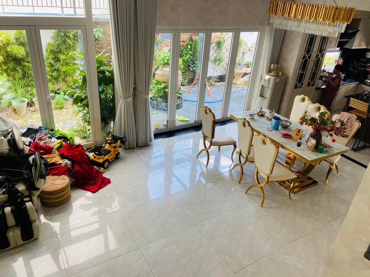 Biệt thự compound rẻ nhất trần não 9x21m sân vườn tiêu cảnh siêu đẹp, vị trí chiến lượt giá đầu tư