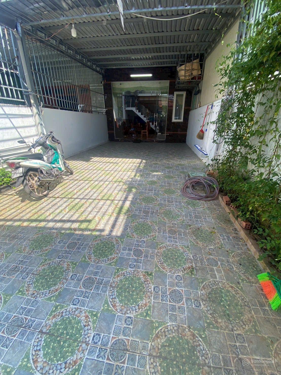 Chủ nợ bán nhà 1trệt, 1lửng gần vòng xoay Nguyễn Văn Linh, Bình Chánh