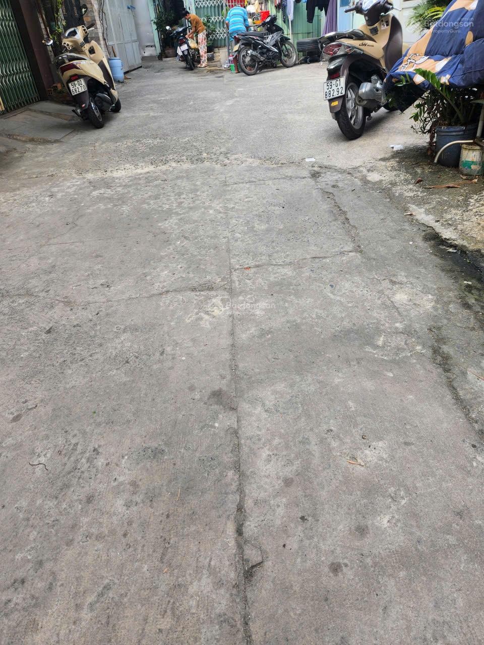 Bán nhà hẻm xe hơi tân quý, p phú thọ hòa ngang 6x11m dt 71m2 1 trệt + lầu+lửng