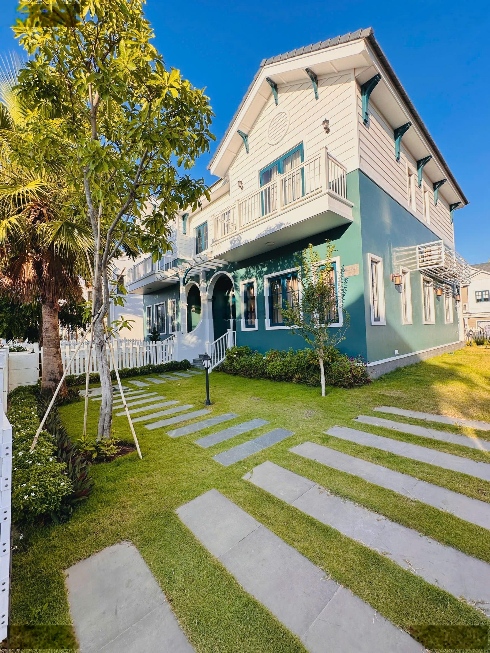 Cắt lỗ biệt thự 200m2 kèm nội thất 4 phòng ngủ giá chỉ 6.4 tỷ giá tốt nhất novaworld phan thiết