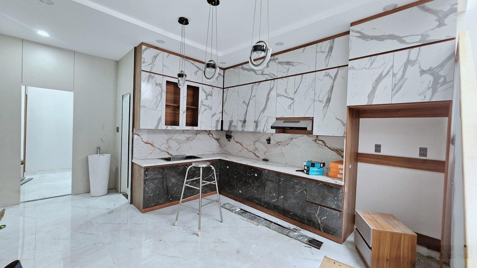 Bán nhà khu nội bộ Tô Hiệu, Hẻm xe hơi đỗ cửa, 71m2, 2 tầng full NT, Chỉ 8tỷ3 TL, 5 qua Đầm Sen