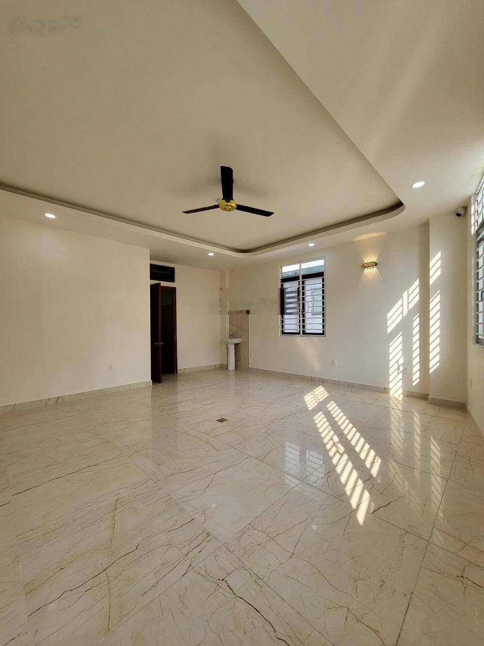 Chính chủ cho thuê MB mặt tiền đường Trần Hưng Đạo, P. Chợ Lớn, Q.5, giá: 20-40tr/th & DT: 45-85m²