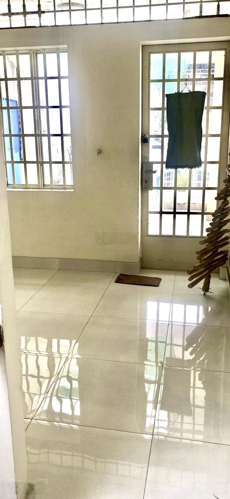 Nhà Lê Văn Sỹ, Phú Nhuận - Hẻm xe ô tô trải nhựa - sát mặt tiền đường - 4 tầng - 4 phòng ngủ