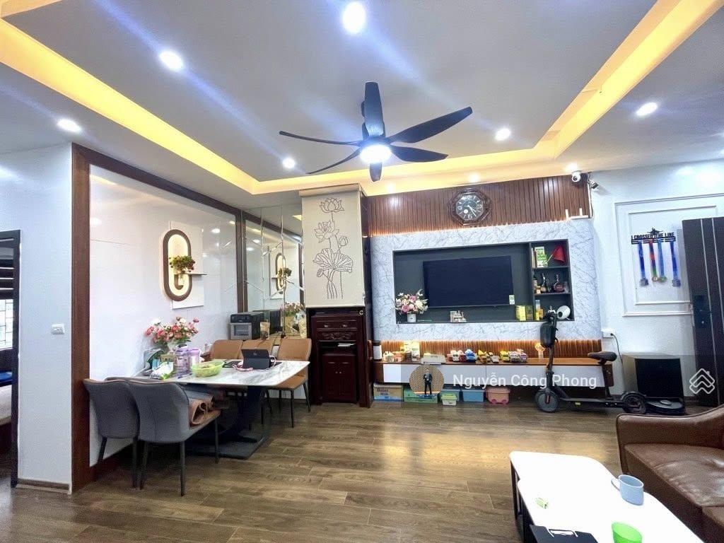 Gia đình cần chuyển lên căn 3 ngủ nên nhượng lại căn 2 ngủ, giá cả thương lượng trực tiếp luôn!