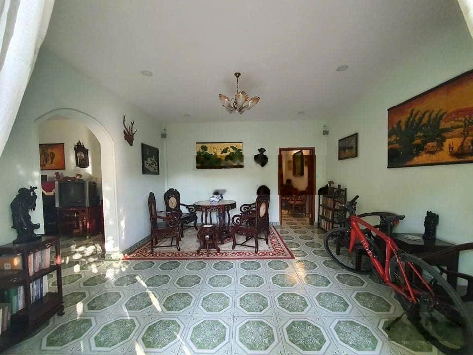 Bán Villa Đường Đồng Nai 205m² 2 tầng - 52 tỷ - biệt thự cổ điển mặt tiền đạo diễn quận 10