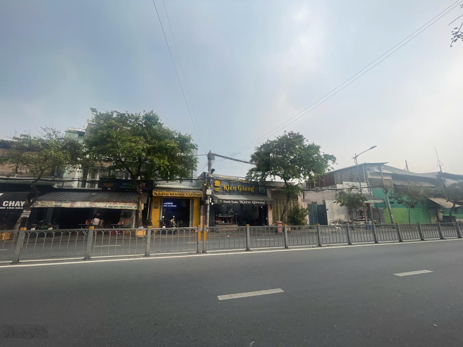 Giá đầu tư MT Kênh Tân Hóa, Tân Phú 181m² ngang 6.6m nở hậu chỉ 113Tr/m²