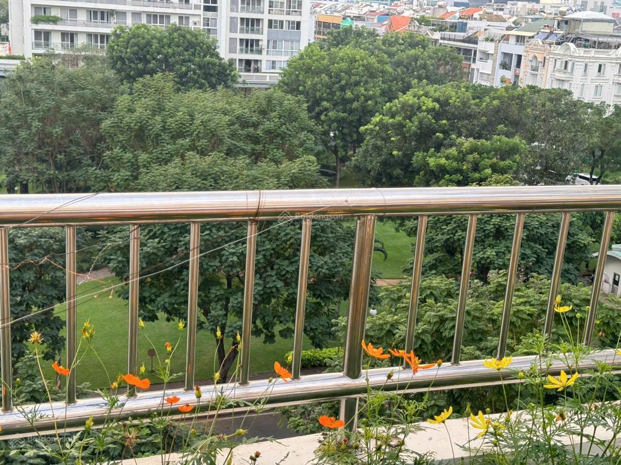 CHO THUÊ CĂN HỘ SÂN VƯỜN siêu hiếm PARKVIEW PHÚ MỸ HƯNG (chính chủ đăng tin)