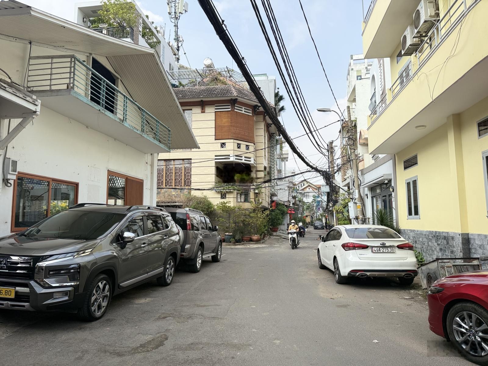 Nhà chính chủ - hẻm xe hơi phan đăng lưu - 75 m2 - 4 tầng - gần mặt tiền